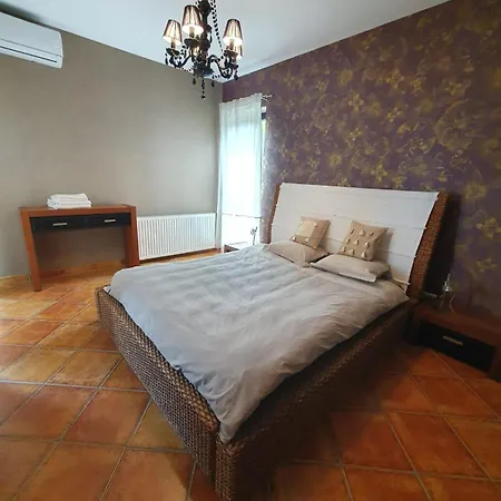 Apartment V4
