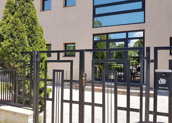 V4 * エフォリエ・ノルド