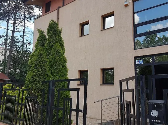 V4 アパート エフォリエ・ノルド