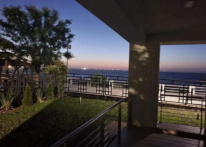 V4 * エフォリエ・ノルド